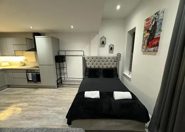 Rentals Leicester 62-1 Free St Parking